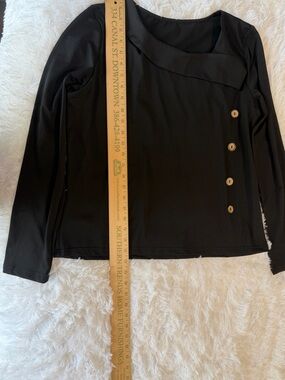 Black Long-Sleeve Button Detail Women’s top